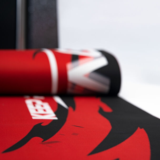 Simagic Teppich Schwarz-Rot &ndash; SimRacing Bodenmatte image number 7